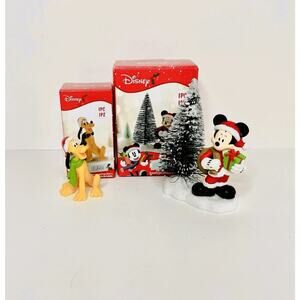Disney Santa Mickey Mouse And Pluto Christmas Holiday Village Figurines New Set